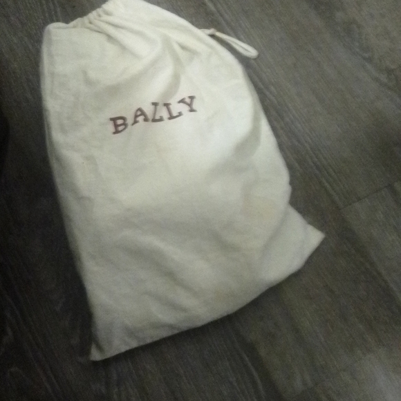 Meet your Posher, Natchie - Picture 4 of 4